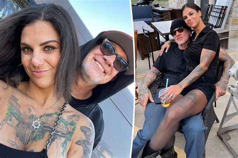 bonierotten|Jesse James responds to Bonnie Rotten's divorce filing .